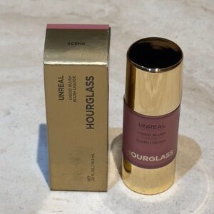 Hourglass Unreal Liquid Blush - Scene